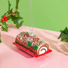 Cargar imagen en el visor de la galería, Adorno de árbol en forma de tronco de Navidad