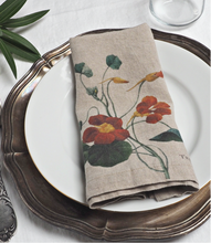 Cargar imagen en el visor de la galería, Set de seis servilletas de lino estampadas de flores