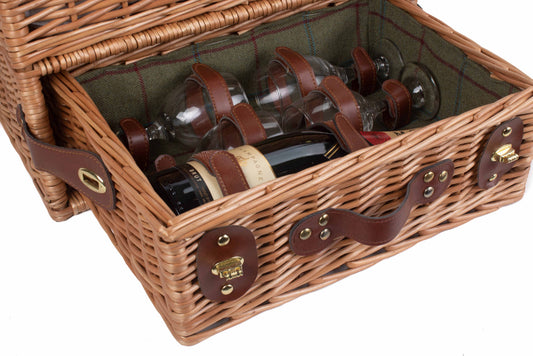 Cesta de pic-nic para cuatro personas en mimbre y tweed