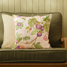 Cargar imagen en el visor de la galería, Almohadón Estampado Fig Gardens ( 43 x 43 cm)