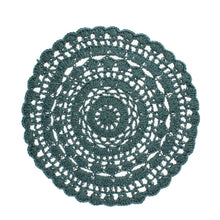 Cargar imagen en el visor de la galería, Individual de crochet en verde