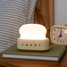 Cargar imagen en el visor de la galería, Luz de noche para mesilla diseño tostadora