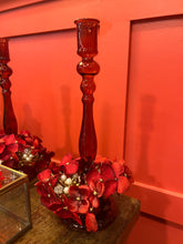 Cargar imagen en el visor de la galería, Candelabro de cristal rojo soplado