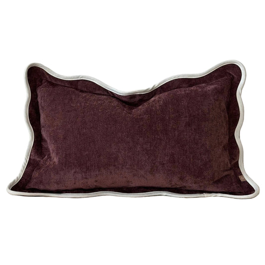 Funda de Cojín Chloe Plum con Borde Festoneado