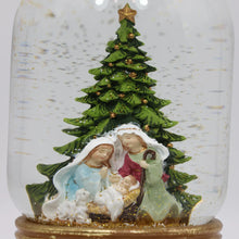 Cargar imagen en el visor de la galería, Bola de música de nieve con Nacimiento