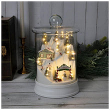 Cargar imagen en el visor de la galería, Cúpula de cristal con estación de esquí iluminada