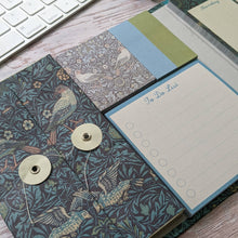 Cargar imagen en el visor de la galería, Organizador semanal William Morris con diseño de pájaros