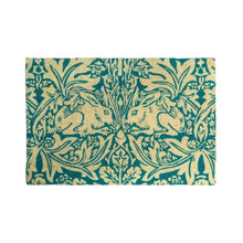 Cargar imagen en el visor de la galería, Felpudo grande V&amp;A Museum Brother Rabbit Coir