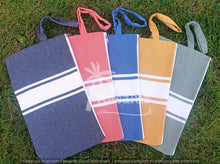Cargar imagen en el visor de la galería, Bolsa de playa y neceser Curry