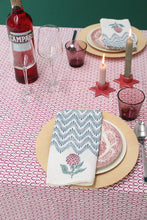 Cargar imagen en el visor de la galería, Servilleta | Juego de 4 | Olas azules | Impreso a mano