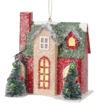 Cargar imagen en el visor de la galería, Adorno Navideño de  casa de pueblo luz led (14cm)