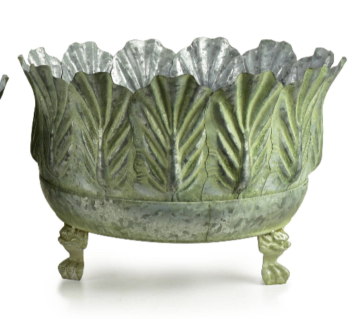Macetas decorativas verdes en metal
