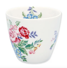 Cargar imagen en el visor de la galería, Vaso de porcelana diseño flores