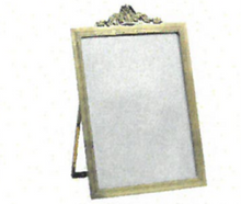 Cargar imagen en el visor de la galería, Marco de fotos pequeño dorado con detalles