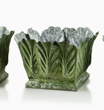 Cargar imagen en el visor de la galería, Macetas decorativas verde en metal