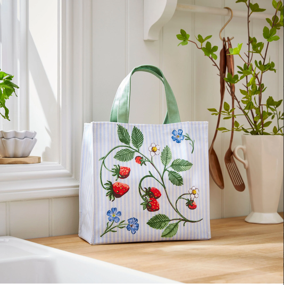 Bolsa PVC pequeña diseño "Strawberry pach"