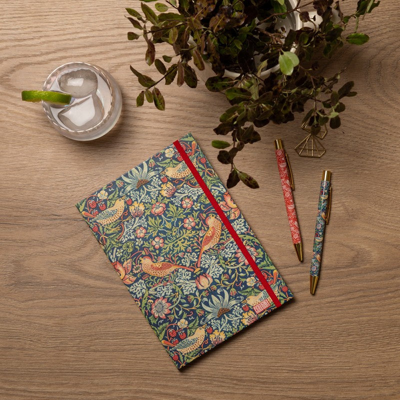 Cuaderno A5 Strawberry Thief de William Morris