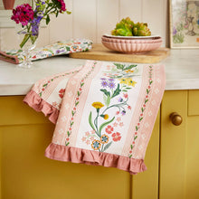 Cargar imagen en el visor de la galería, Trapo de cocina de algodón "Petals &amp; Prose"