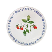 Cargar imagen en el visor de la galería, Plato de Postre "Strawberry Patch"