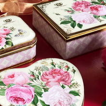 Cargar imagen en el visor de la galería, Caja de lata rectangular con diseño Rosas Vintage