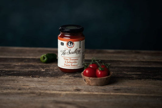 Salsa para pasta con tomates y chiles jalapeños