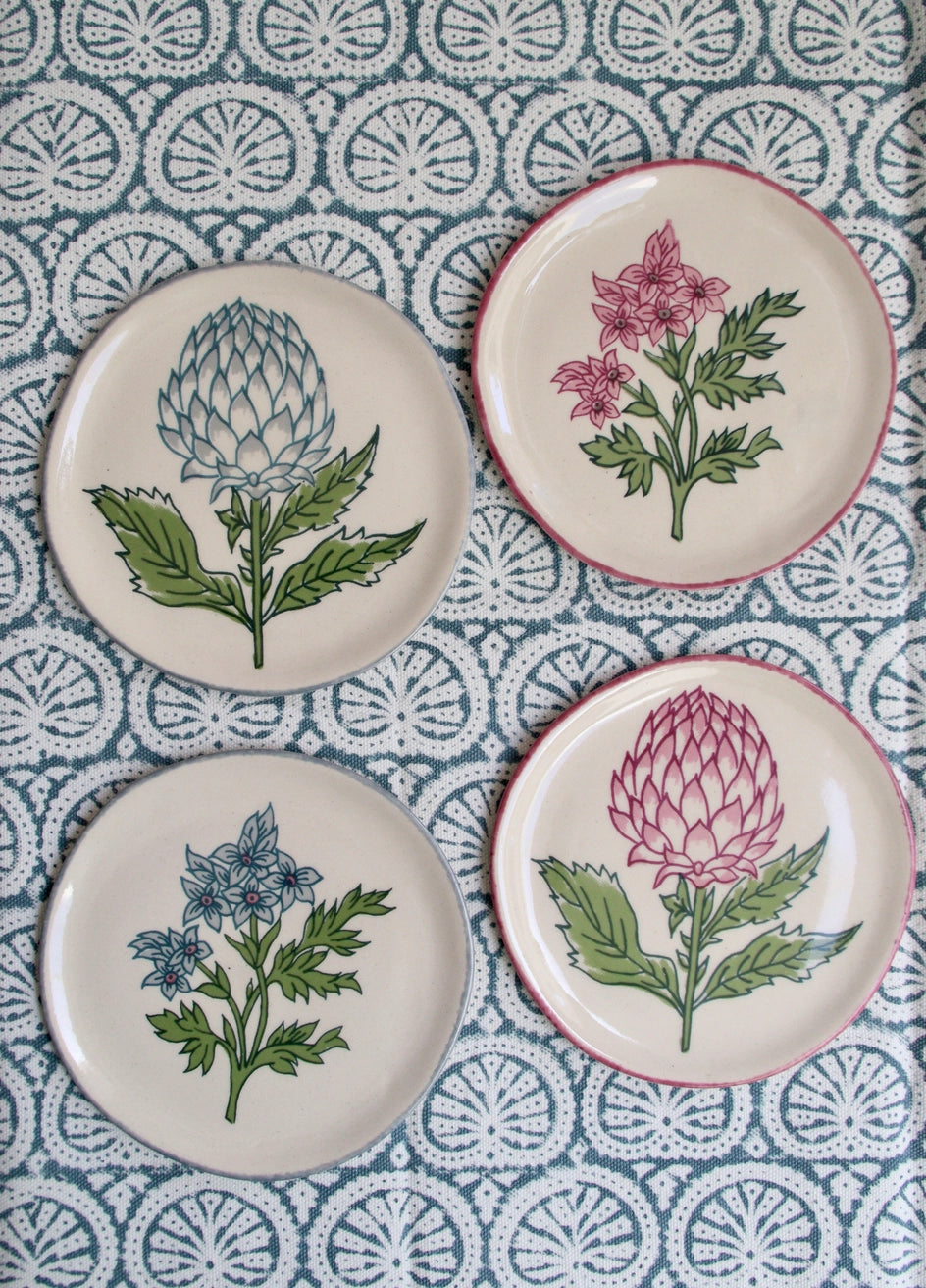 Platos pequeños diseño floral de colores