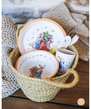 Cargar imagen en el visor de la galería, Set de cinco piezas de Peter Rabbit en colores melocoton