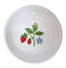 Cargar imagen en el visor de la galería, Bol Porcelana "Strawberry Patch"