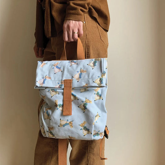 Mochila azul y terracota de Peter Rabbit