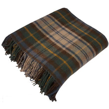 Cargar imagen en el visor de la galería, Manta de lana pequeña antique Hunting Stewart