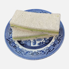 Cargar imagen en el visor de la galería, Sándwich Isabel II (pepino y queso crema)