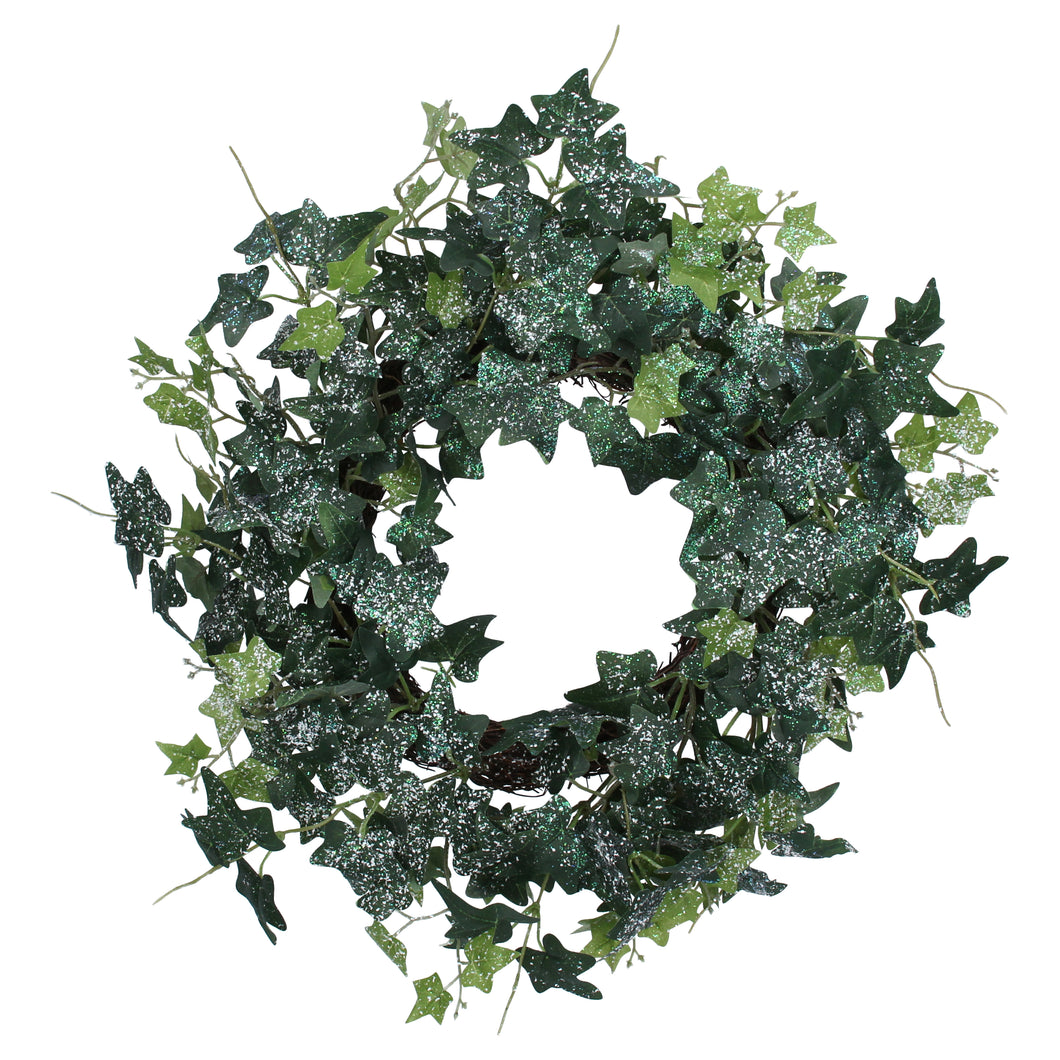 Corona de hiedra nevada