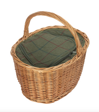 Cargar imagen en el visor de la galería, Cesta térmica ovalada en mimbre y tweed