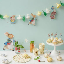 Cargar imagen en el visor de la galería, Set para cupcakes Peter Rabbit