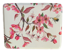 Cargar imagen en el visor de la galería, Caja de lata rectangular con diseño del flores de almendro