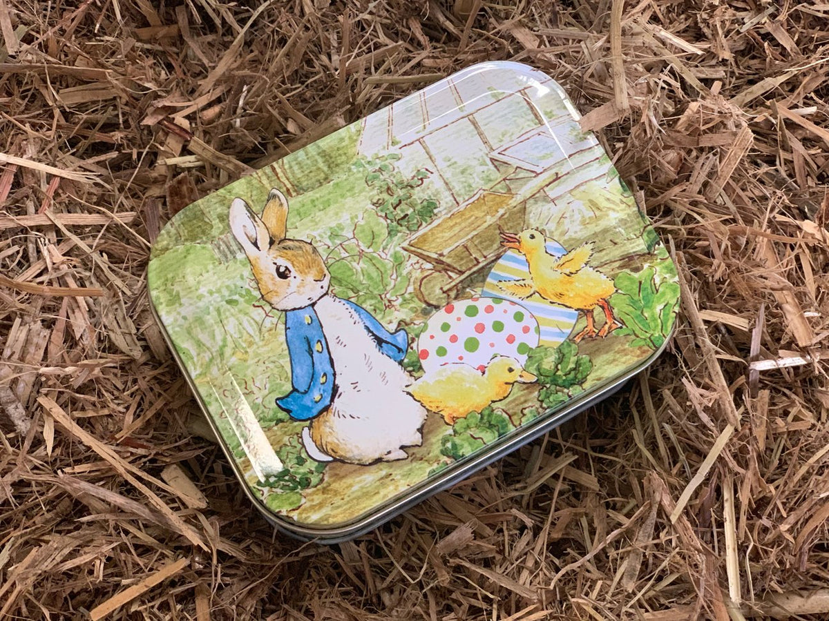 Lata rectangular pequeña de Peter Rabbit